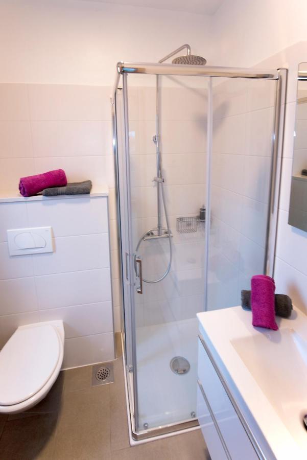 Holiday Home M1 & M2 Pula Phòng bức ảnh